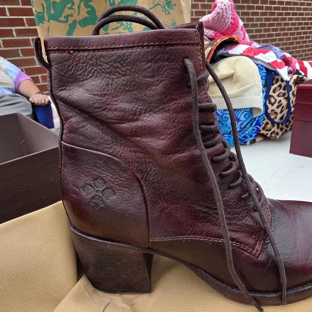 Patricia Nash Brown Lace Up Boots